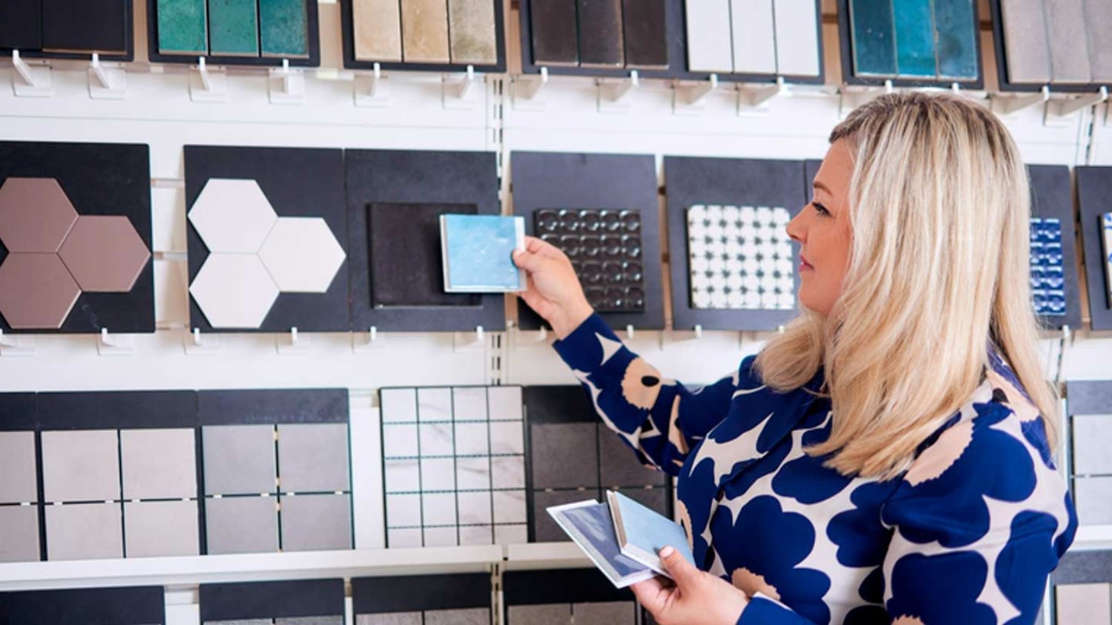 Dekostudio löytyy osoitteesta Bulevardi 46, 00120 Helsinki. Dekostudio löytyy osoitteesta Bulevardi 46, 00120 Helsinki.