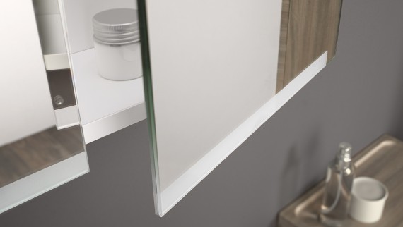 Geberit-peilikaapin mattareuna ehkäisee sormenjälkiä.
