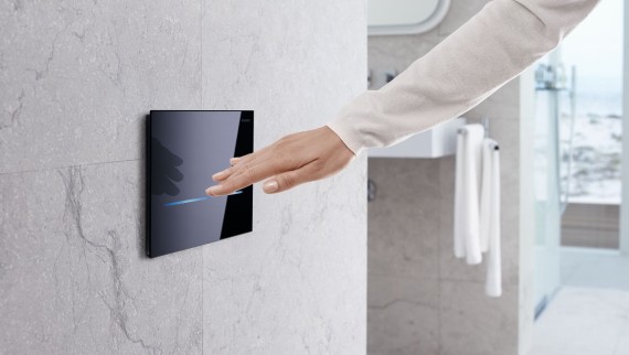 Kosketusvapaa tai automaattinen wc:n huuhtelu: Geberit Sigma80 -huuhtelupainike
