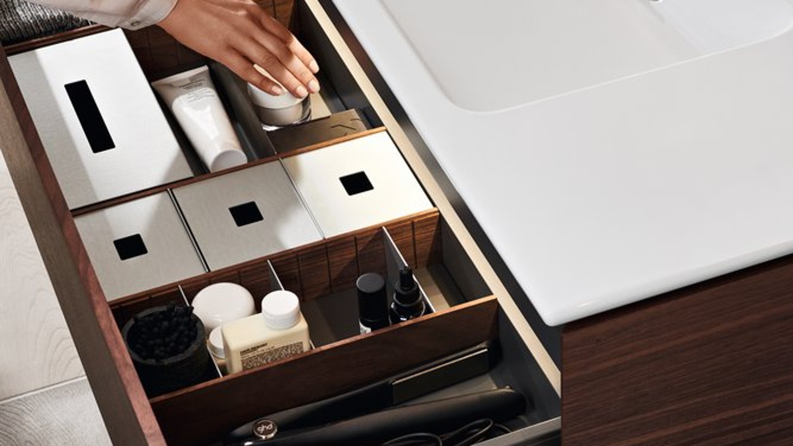 Geberit ONE -pesualtaan alakaappi Geberit ONE -pesualtaan alakaappi