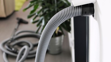 Geberit Silent-PP keskuspölynimurijärjestelmässä (© Shutterstock)