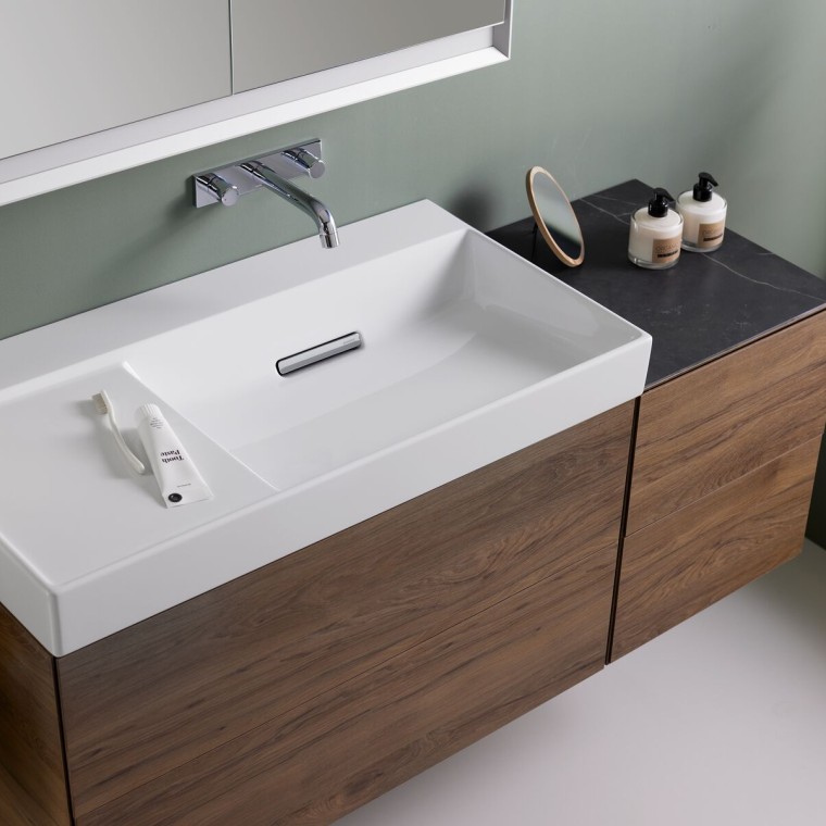 Geberit ONE -tasopesuallas alakaapilla