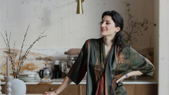 Sisustussuunnittelija Büşra Qadir (© Büşra Qadir)