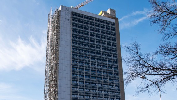 OMU 93 kerrostalon saneeraus Bernissä, Sveitsissä OMU 93 kerrostalon saneeraus Bernissä, Sveitsissä