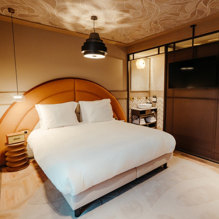 36 tyylikästä hotellihuonetta vuosisadan puolivälin moderniin tyyliin (© Nina Slagmolen) 36 tyylikästä hotellihuonetta vuosisadan puolivälin moderniin tyyliin (© Nina Slagmolen)