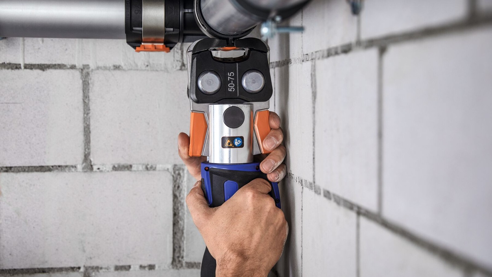 Geberit FlowFit voidaan asentaa ahtaissa tiloissa