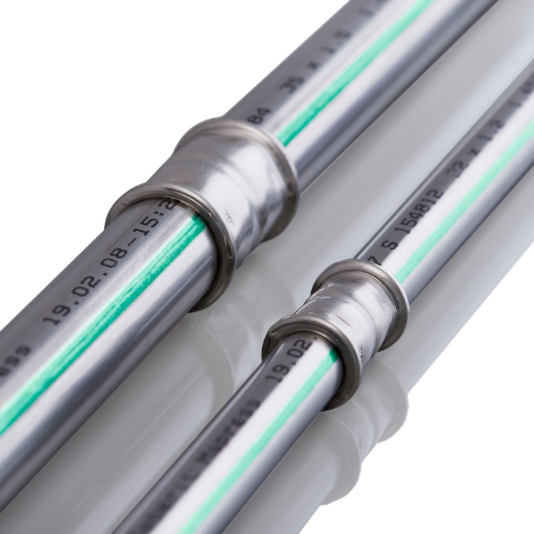 Ruostumattomasta teräksestä valmistettu Geberit Mapress -järjestelmäputki Ruostumattomasta teräksestä valmistettu Geberit Mapress -järjestelmäputki