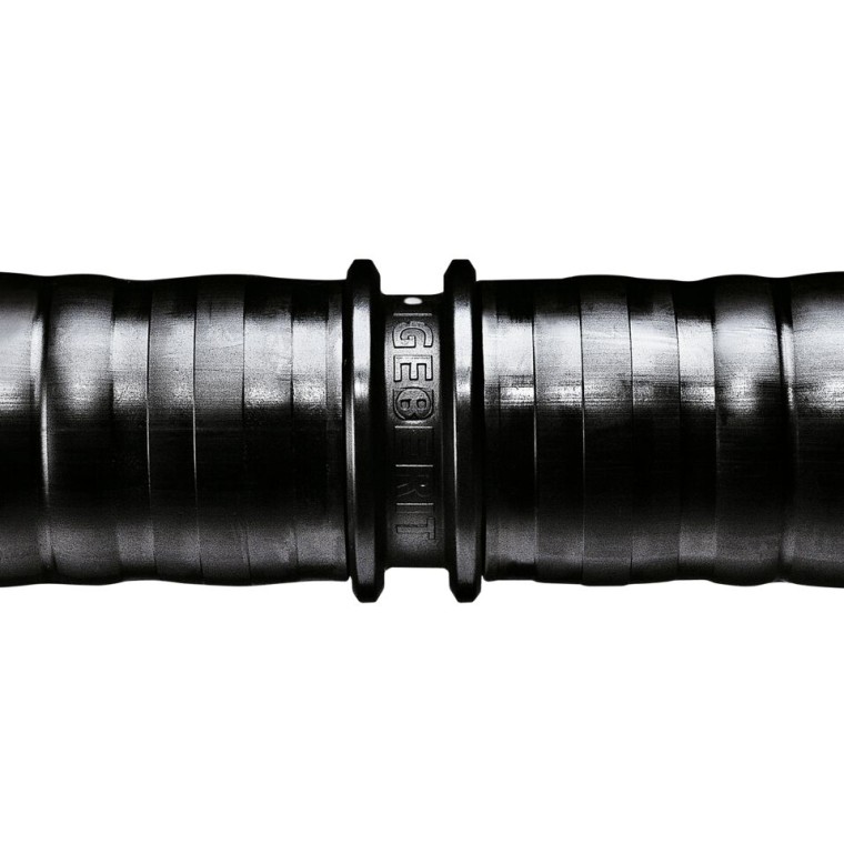 Geberit Mepla -järjestelmäputki ja yhde, puristettu. Tästä ei enää ole paluuta. Geberit Mepla -järjestelmäputki ja yhde, puristettu. Tästä ei enää ole paluuta.