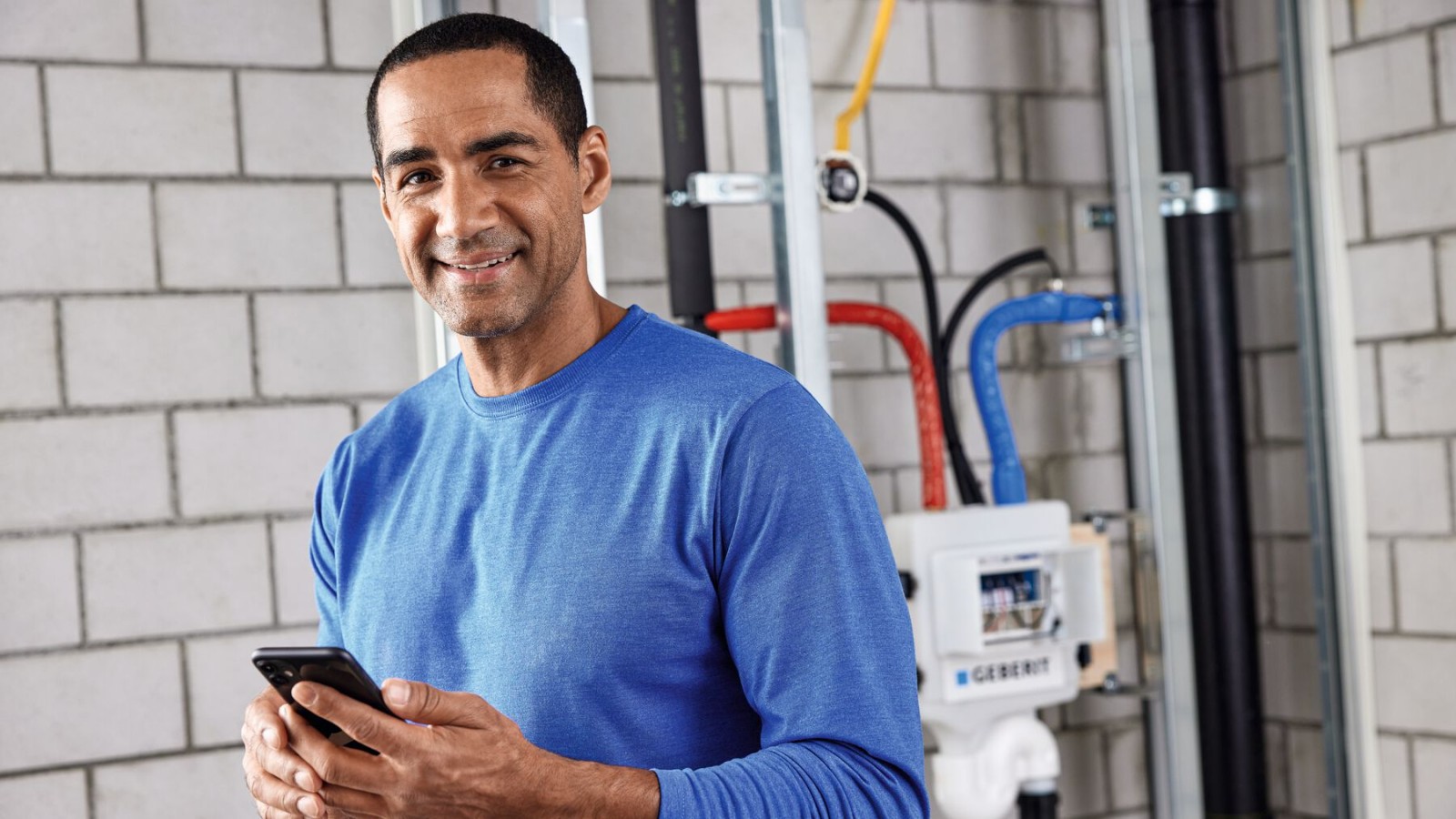 Geberit hygieniahuuhtelulaiteen HS50 hallinnointi Geberit Control -sovelluksella Geberit hygieniahuuhtelulaiteen HS50 hallinnointi Geberit Control -sovelluksella