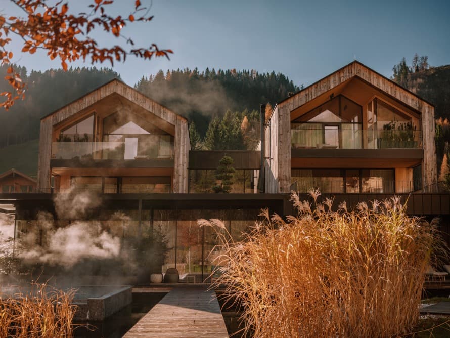 Naturhotel Forsthofgut -hotelli (© Naturhotel Forsthofgut) Naturhotel Forsthofgut -hotelli (© Naturhotel Forsthofgut)