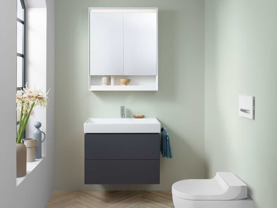 Kylpyhuone vaaleissa sävyissä Kylpyhuone vaaleissa sävyissä