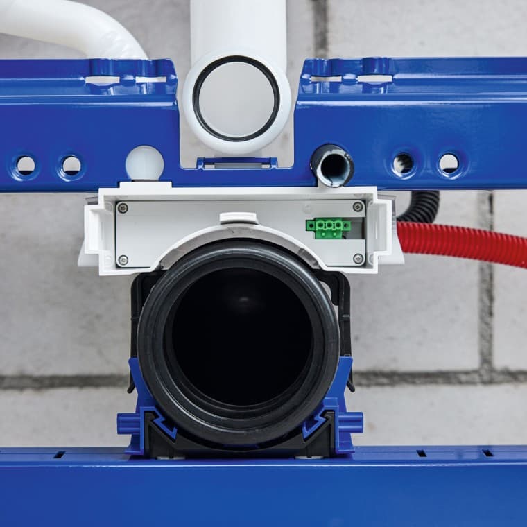 Geberit Power & Connect Box asennuksen aikana Geberit Power & Connect Box asennuksen aikana