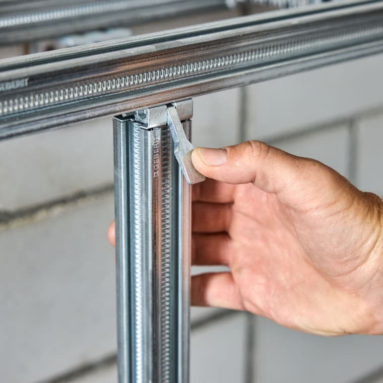 Geberit GIS -elementtiseinän pystytys käy käden käänteessä Geberit GIS -elementtiseinän pystytys käy käden käänteessä