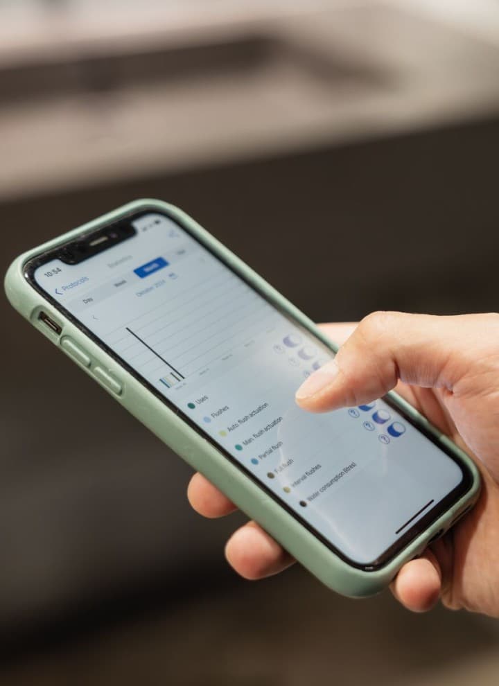 Tietojen lukeminen Geberit Control -sovelluksen avulla Tietojen lukeminen Geberit Control -sovelluksen avulla