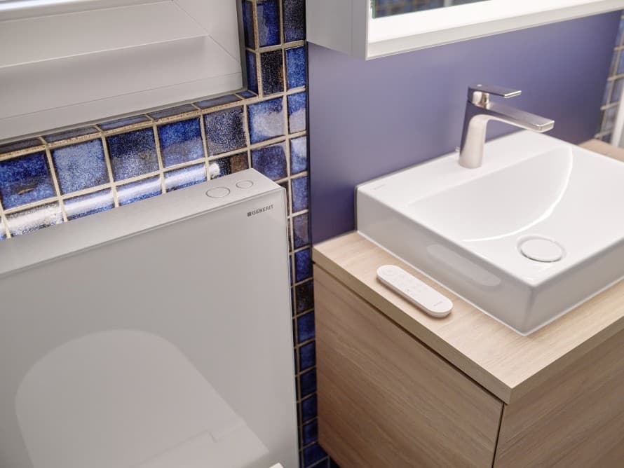 Monolith Plus -versio tarjoaa lisäominaisuuksia, kuten LED-valaistuksen ja hajunpoiston (© Ben Huggler) Monolith Plus -versio tarjoaa lisäominaisuuksia, kuten LED-valaistuksen ja hajunpoiston (© Ben Huggler)